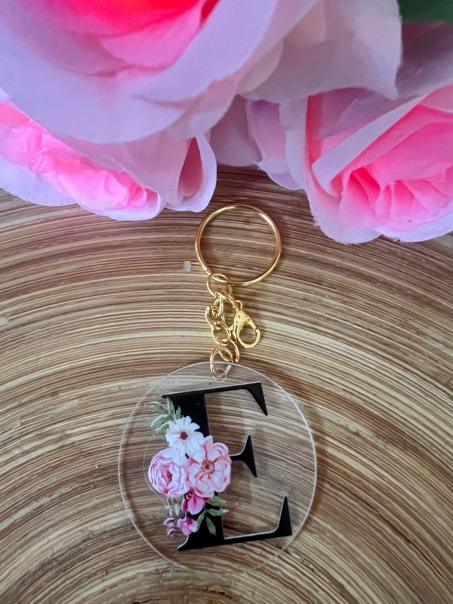 Schlüsselanhänger mit Buchstaben Rosen-Initiale