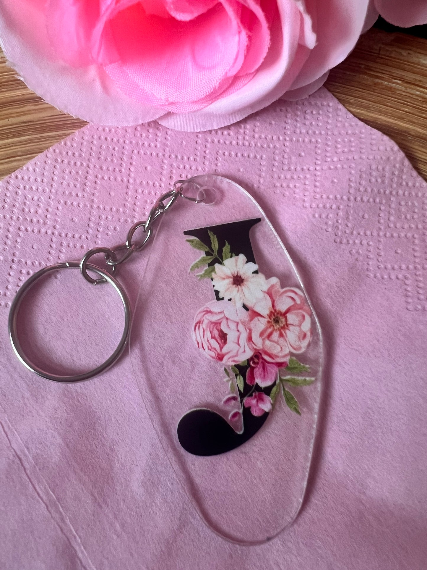 Schlüsselanhänger mit Buchstaben Rosen-Initiale