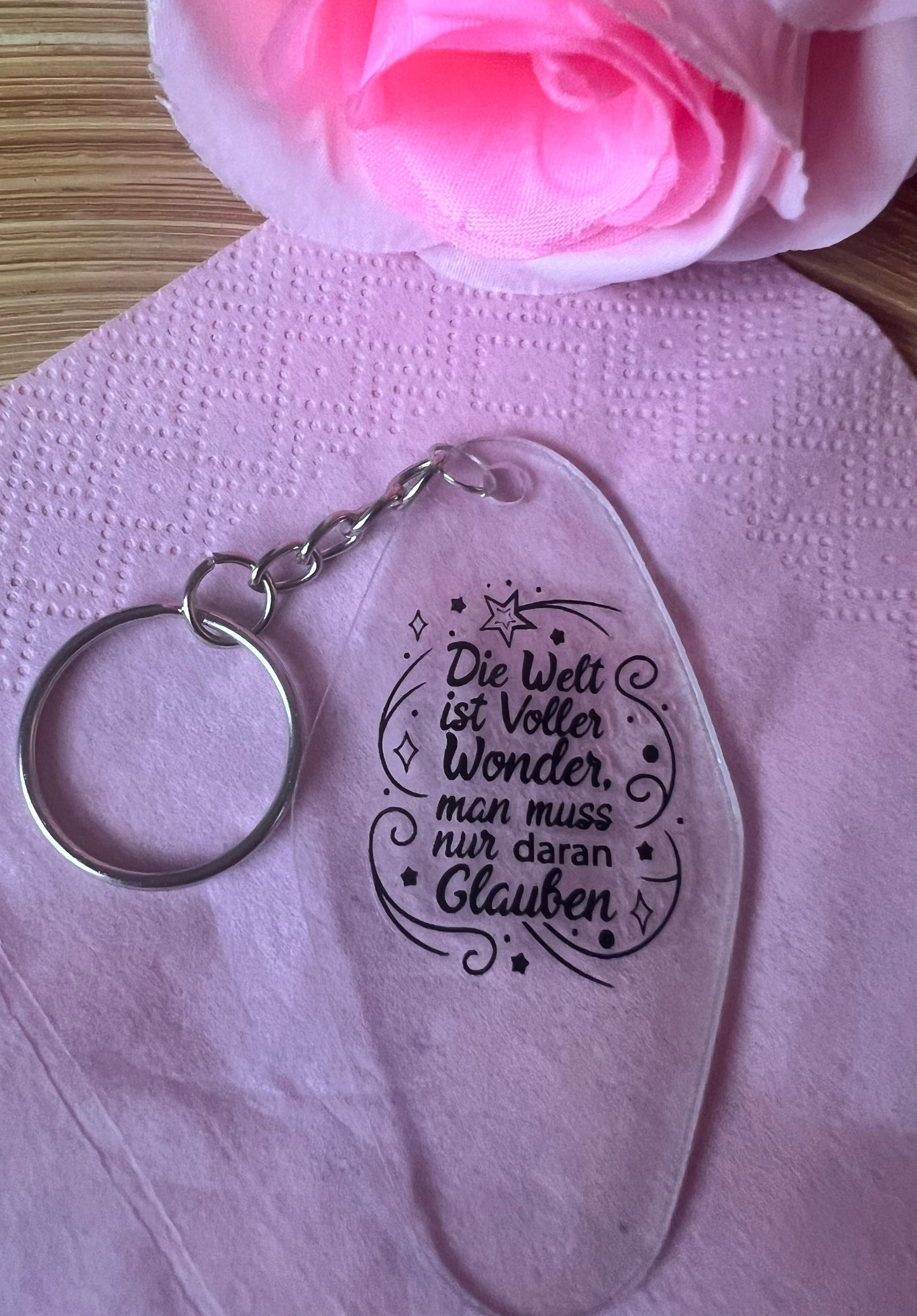 Herz- oder Hotel-Schlüsselanhänger aus Plexiglas mit inspirierendem Spruch